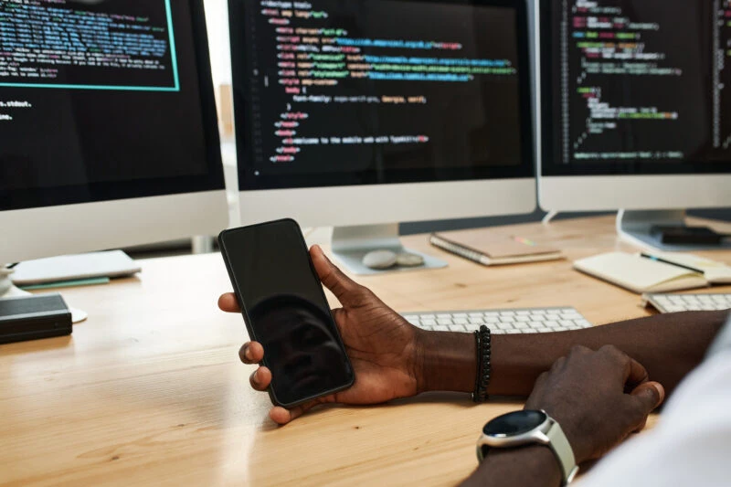 cross-platform mobile app development React Native Flutter
